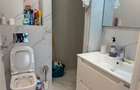 Vând apartament cu trei camere vedere superbă la mare - 9