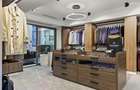 Luxury Lakeside Living: Turnkey villa with Outdoor Pool and Stunning View  - 10