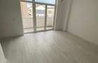 Vând apartament 3 camere - 6
