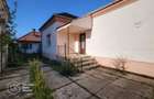 Casa cu 2 corpuri de cladire, Lipova - 2