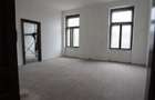 De vanzare Cladire bloc Istoric Central Arad D+P+E+M curte proprie - 17