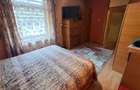 Casa cu doua apartamente garaj pivnita in Cisnadie - 23