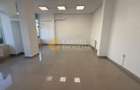 Spatiu Comercial Vitrat- 60mp - Front Stradal - Podu Ros - 4