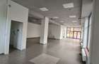Inchiriez spatiu comercial situat in Strand, in zona de blocuri, suprafata 188m - 4