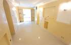 Vanzare apartament 2 camere, St = 82,50mp - 2