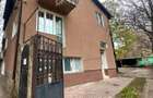 Casa cu 8 camere de inchiriat in zona Centrala - Oradea - 1