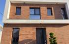 Eleganță și natură: vilă urbană exclusivistă în Tunari - 1