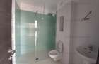 Ultimul apartament  decomandat , etaj 3 , negociabil , nu se aplica tva - 5
