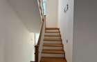 Duplex de vanzare de 120 mp , teren 300 mp zona Vivo - 8