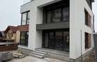 Spatiu comercial, 220 mp, CF disponibil, zona Grand Hotel Italia - 1