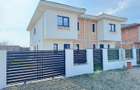 Duplex Mosnita 4 camere 2 bai Asfalt Toate utilitatile - 2