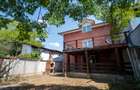Casa cu 5 camere si 350 mp de teren in spate la parcul Salca - 2