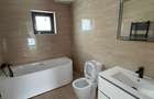 Case individuale cu 4 camere si mansarda. Teren 400 mp. Comision 0 - 20