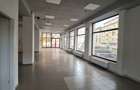 Inchiriez spatiu comercial situat in Strand, in zona de blocuri, suprafata 188m - 1