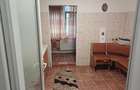 Apartamen cu două camere, decomandat, etaj 1 din 4, zona CET Constanța - 2