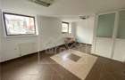 Spatiu comercial - 3 camere, vitrina la strada - zona Centrala - 5