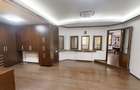 Apartament 5 camere de inchiriat in vila zona *Banu Manta* Tur virtual - 9