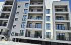 2 Camere Aproape De Predare/ Pallady