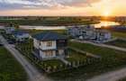 Vila langa lac | 5 Camere - 1