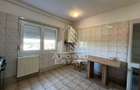Apartament cu 3 camere, 2 bai, decomandat, centrala proprie, Sagulu - 2