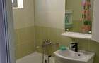Închiriez apartament 3 camere  - 4
