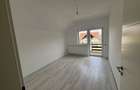 Casa/Vila 4 camere - 6