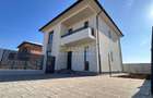 Casa Individuala de vanzare - Teren 350 mp | 4 camere - 3 bai - 1