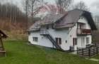Casă / Vilă cu 7 camere   în zona Bran-Tohanita - 1