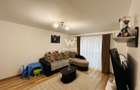 Apartament decomandat, cu 2 camere si 2 balcoane frantuzesti, etaj 2/3 - 11