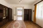 De vânzare | Casă renovabilă cu teren 601 mp | Gruia – zona 7 Străzi - 11