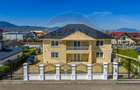 Vila premium 6 camere| Piscina incalzita | Teren 1091 mp | COMISION 0% - 2