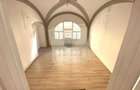 Spatiu comercial cu 2 camere in zona Centrala - 1
