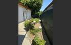 Casă decomandată 3 camere + grădină 450 m², zonă liniștită Galați  - 3