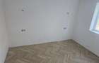 Decomandat cu 2 bai la etajul 2  renovat - 9