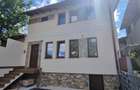 Casa cu etaj la 2 min de Piata Mare - 1