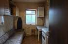 Apartament cu 2 camere, decomandat, etajul 3/4, zona Dacia - 4