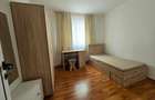 Micro 4 Targoviste, inchiriere apartament 3 camere, etaj 3/4 - 9
