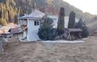 Case cu 7 camere de vânzare în comuna Panaci, sat Drăgoiasa. - 3