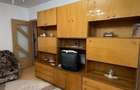 Etaj 3-Podul de Fier-2 Camere Decomandat-bloc 81' - 2
