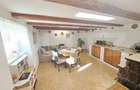 Casă săsească renovată integral, 2200 mp teren, ideală pentru două familii - 9
