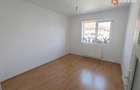 Apartament cu 3 camere de vanzare in zona Soarelui - 3