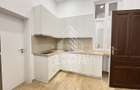 Apartament 3 camere, de inchiriat, centrala proprie, Piata Maria - 10