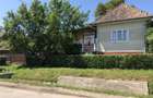 Casa 2 camere din cărămidă cu teren Riciu - 1