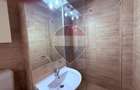 De vânzare apartament 3 camere  Zona Universității, Str Ronald Reagen - 5