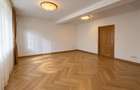 Vila versatila 7 camere + Garaj zona 1 Mai - Ion Mihalache | Ideala locuinta sau - 9