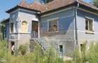 De vanzare casa si grajd +3000m² teren livada in Sumurducu - Sanpaul - 3