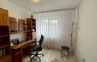 Apartament 3 camere, decomandat, zonă ultracentrală, bloc Mobilux, etaj 1 - 7