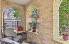 Proprietate unică formată din doua apartamente vila B-dul Primaverii