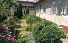 Casa cu garaj si teren + anexe, 100 mp, zona Produlești
