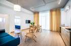 Apartament de inchiriat 2 camere, parcare proprie. Serviciu curatenie optional.